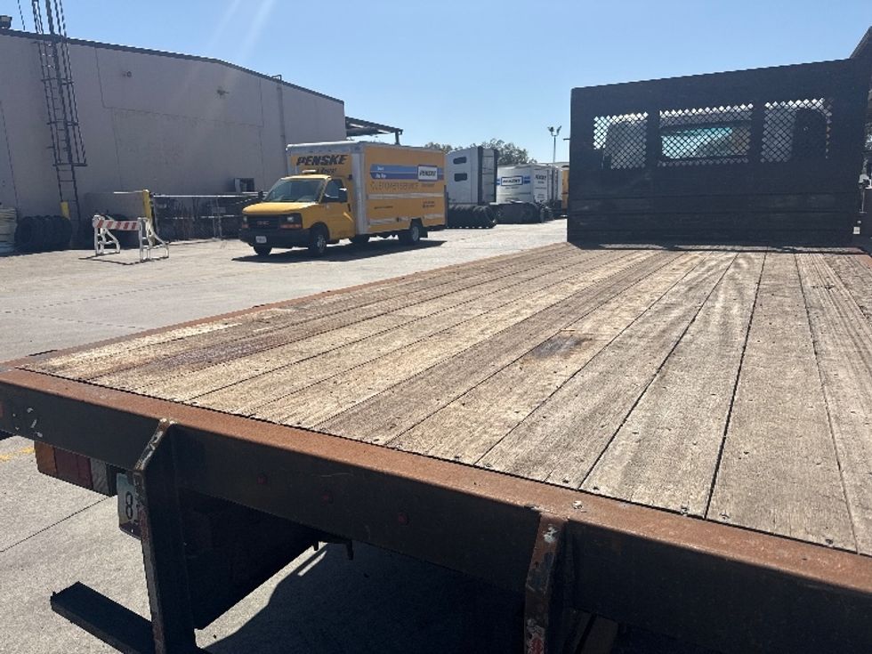 Flatbed Truck-Light and Medium Duty Trucks-Isuzu-2016-NPR-San Marcos-CA-81,640\n\t\tmiles-$ 31,500 - Image 11