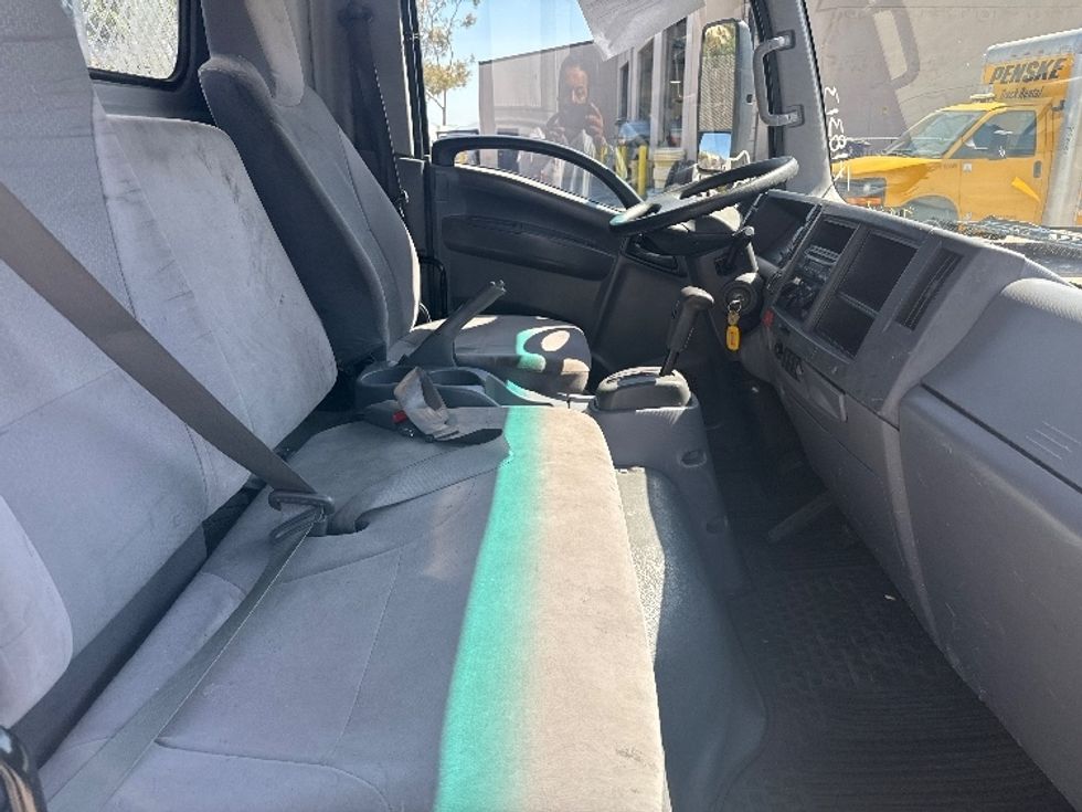 Flatbed Truck-Light and Medium Duty Trucks-Isuzu-2016-NPR-San Marcos-CA-81,640\n\t\tmiles-$ 31,500 - Image 22