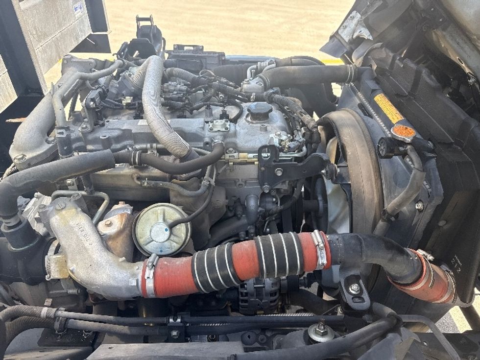 Flatbed Truck-Light and Medium Duty Trucks-Isuzu-2016-NPR-San Marcos-CA-81,640\n\t\tmiles-$ 31,500 - Image 23