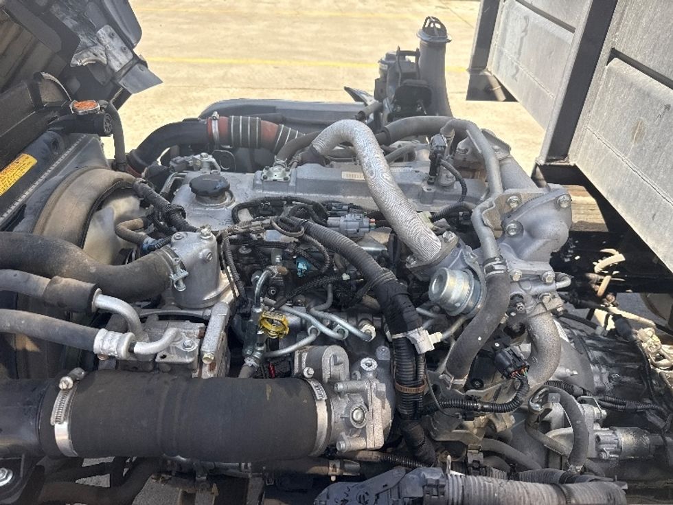 Flatbed Truck-Light and Medium Duty Trucks-Isuzu-2016-NPR-San Marcos-CA-81,640\n\t\tmiles-$ 31,500 - Image 24