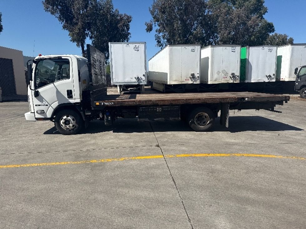 Flatbed Truck-Light and Medium Duty Trucks-Isuzu-2016-NPR-San Marcos-CA-81,640\n\t\tmiles-$ 31,500 - Image 4