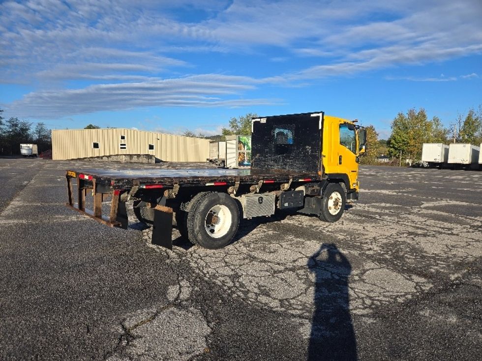 Flatbed Truck-Light and Medium Duty Trucks-Isuzu-2018-FTR-Clearfield-PA-61,185\n\t\tmiles-$ 47,500 - Image 9
