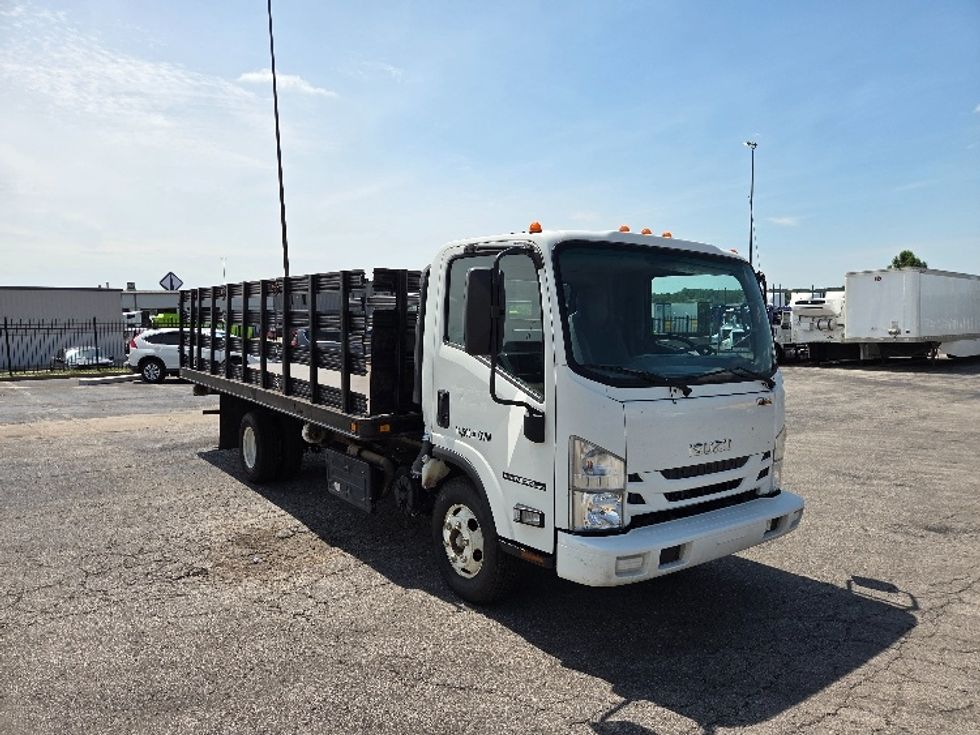 Flatbed Truck-Light and Medium Duty Trucks-Isuzu-2018-NPR-Kansas City-MO-133,879\n\t\tmiles-$ 35,750 - Image 1