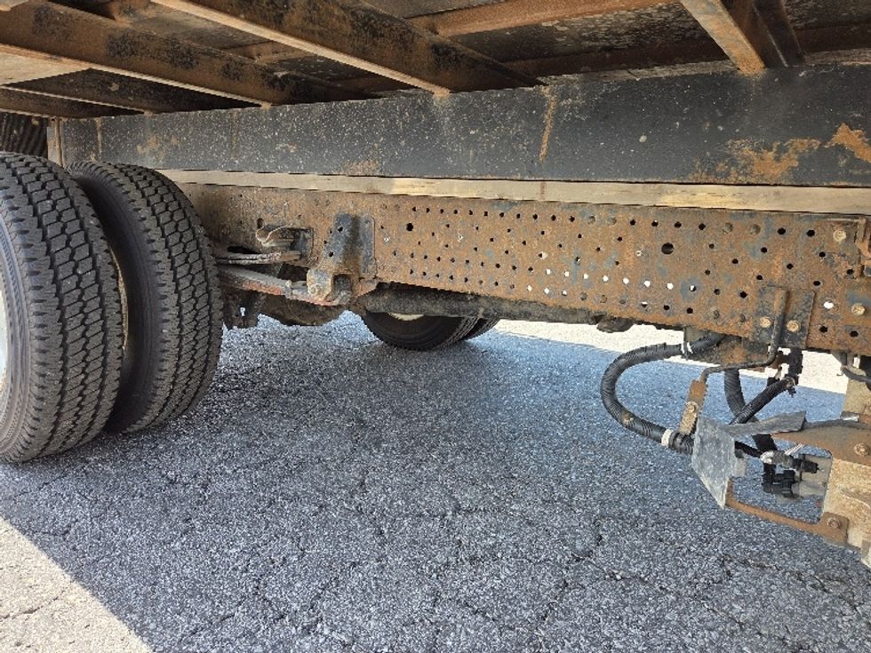 Flatbed Truck-Light and Medium Duty Trucks-Isuzu-2018-NPR-Kansas City-MO-133,879\n\t\tmiles-$ 35,750 - Image 13