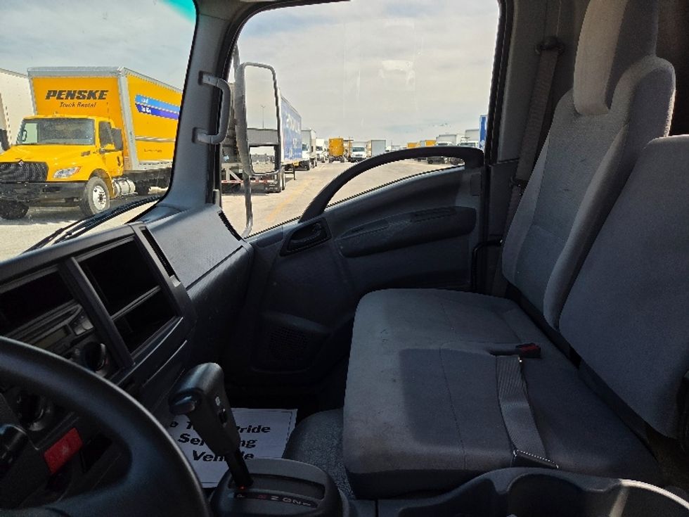 Flatbed Truck-Light and Medium Duty Trucks-Isuzu-2018-NPR-Kansas City-MO-133,879\n\t\tmiles-$ 35,750 - Image 18