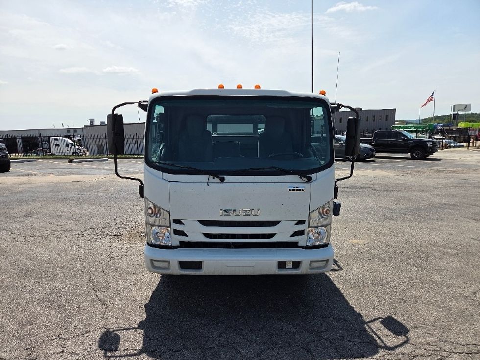 Flatbed Truck-Light and Medium Duty Trucks-Isuzu-2018-NPR-Kansas City-MO-133,879\n\t\tmiles-$ 35,750 - Image 2