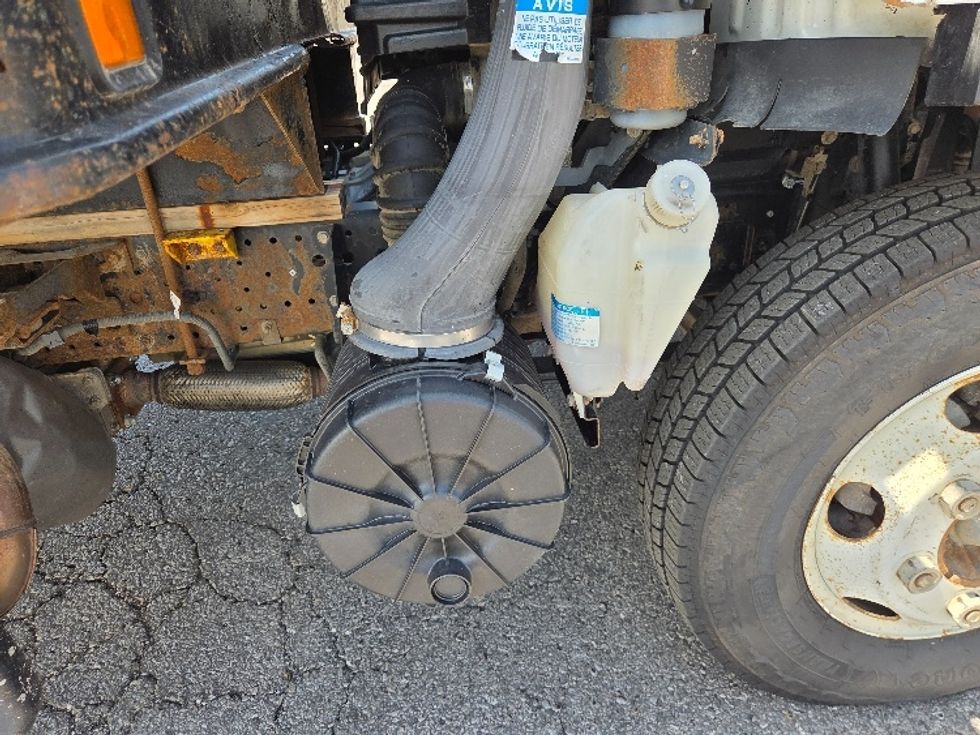 Flatbed Truck-Light and Medium Duty Trucks-Isuzu-2018-NPR-Kansas City-MO-133,879\n\t\tmiles-$ 35,750 - Image 22