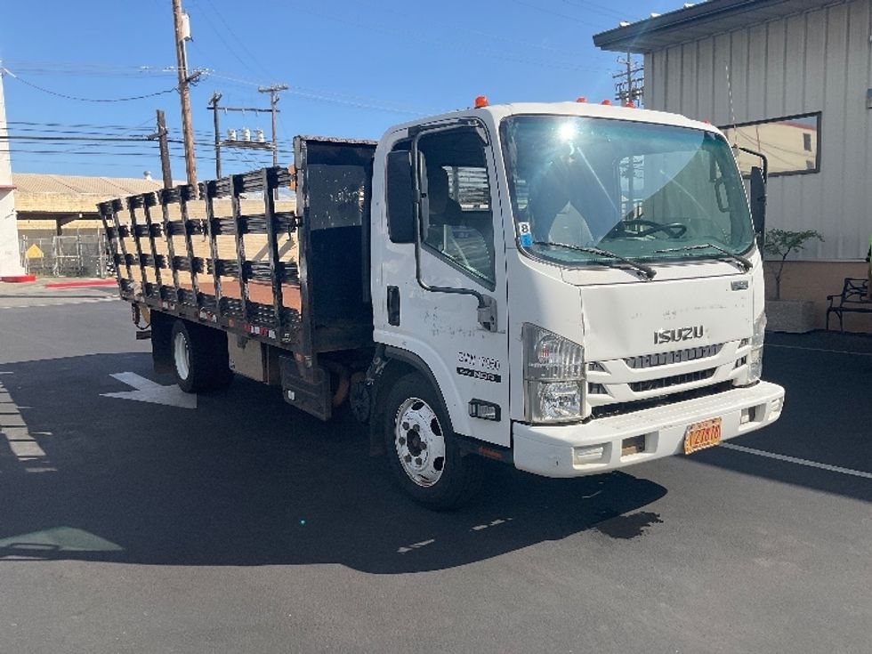 Flatbed Truck-Light and Medium Duty Trucks-Isuzu-2018-NQR-Torrance-CA-115,600\n\t\tmiles-$ 39,500 - Image 1