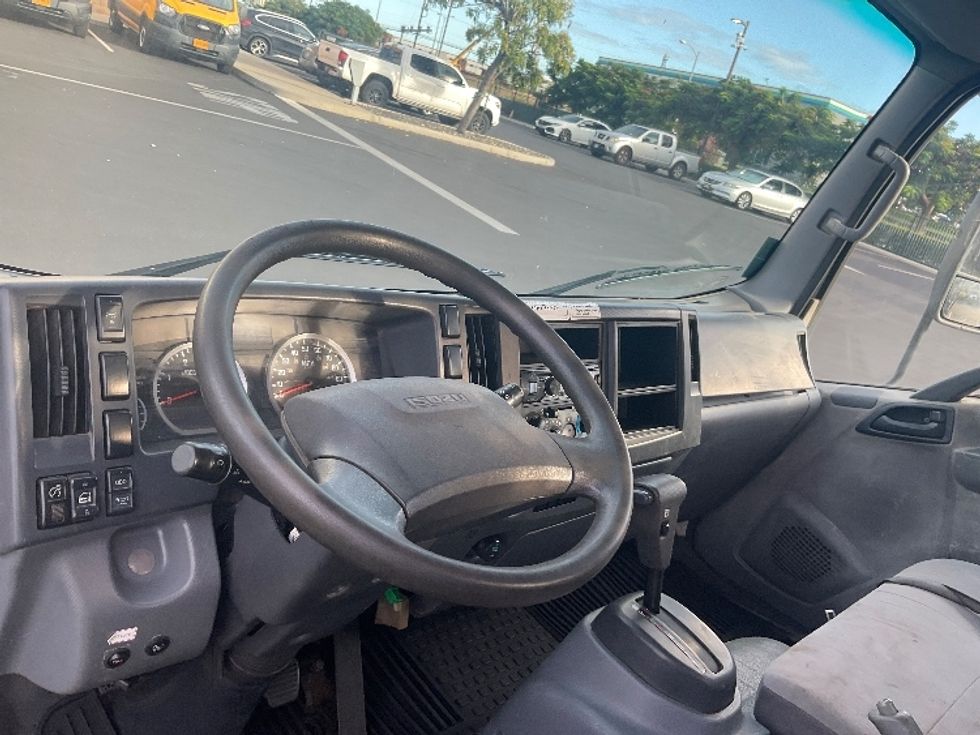 Flatbed Truck-Light and Medium Duty Trucks-Isuzu-2018-NQR-Torrance-CA-115,600\n\t\tmiles-$ 39,500 - Image 17