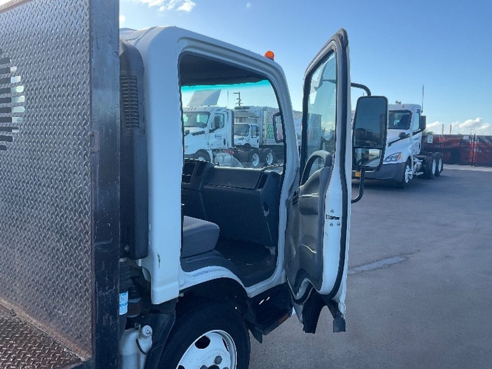 Flatbed Truck-Light and Medium Duty Trucks-Isuzu-2018-NQR-Torrance-CA-66,350\n\t\tmiles-$ 44,750 - Image 20