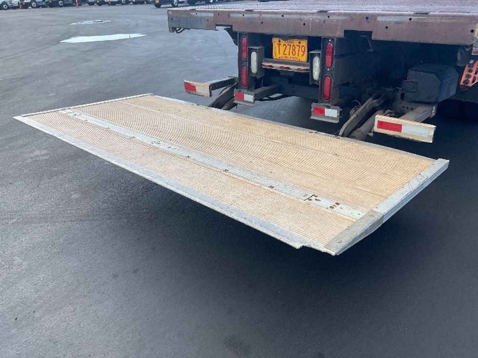 Flatbed Truck-Light and Medium Duty Trucks-Isuzu-2018-NQR-Torrance-CA-66,350\n\t\tmiles-$ 44,750 - Image 26