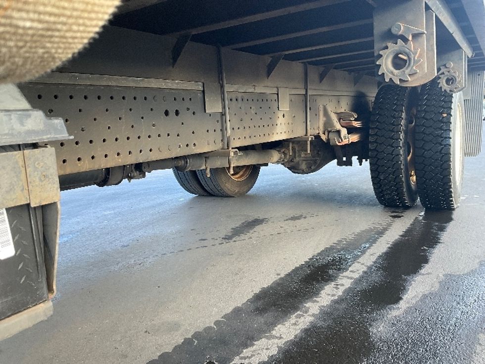 Flatbed Truck-Light and Medium Duty Trucks-Isuzu-2018-NQR-Torrance-CA-66,350\n\t\tmiles-$ 44,750 - Image 5