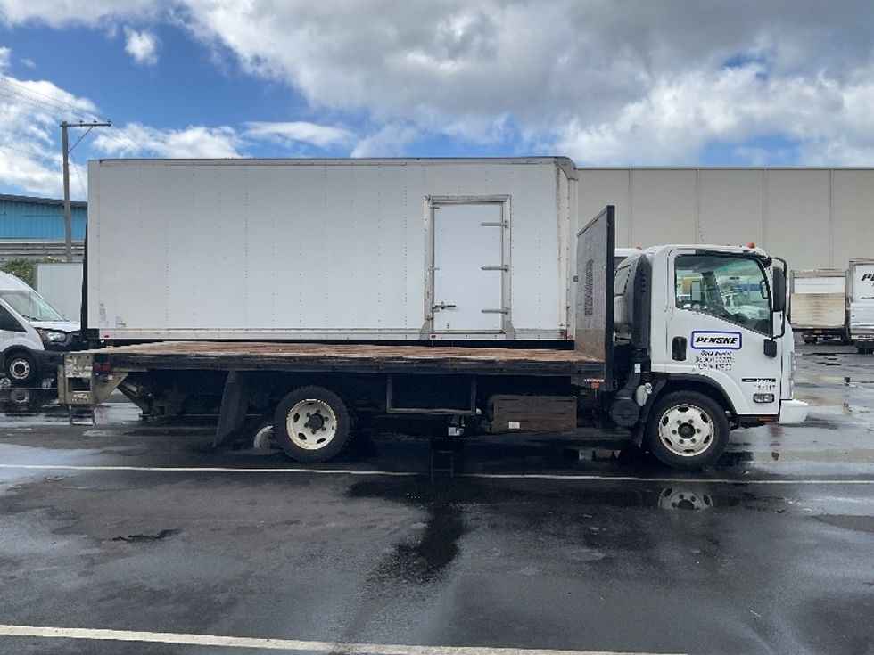 Flatbed Truck-Light and Medium Duty Trucks-Isuzu-2018-NQR-Torrance-CA-68,731\n\t\tmiles-$ 44,750 - Image 15