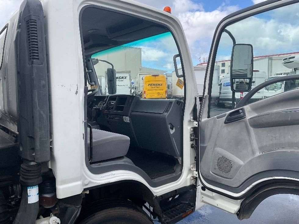 Flatbed Truck-Light and Medium Duty Trucks-Isuzu-2018-NQR-Torrance-CA-68,731\n\t\tmiles-$ 44,750 - Image 20
