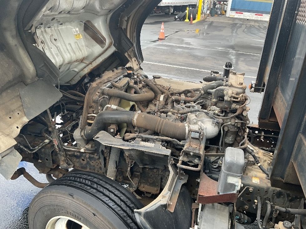 Flatbed Truck-Light and Medium Duty Trucks-Isuzu-2018-NQR-Torrance-CA-68,731\n\t\tmiles-$ 44,750 - Image 24