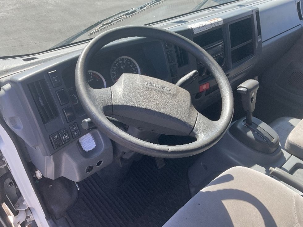 Flatbed Truck-Light and Medium Duty Trucks-Isuzu-2018-NQR-Torrance-CA-78,727\n\t\tmiles-$ 43,750 - Image 15