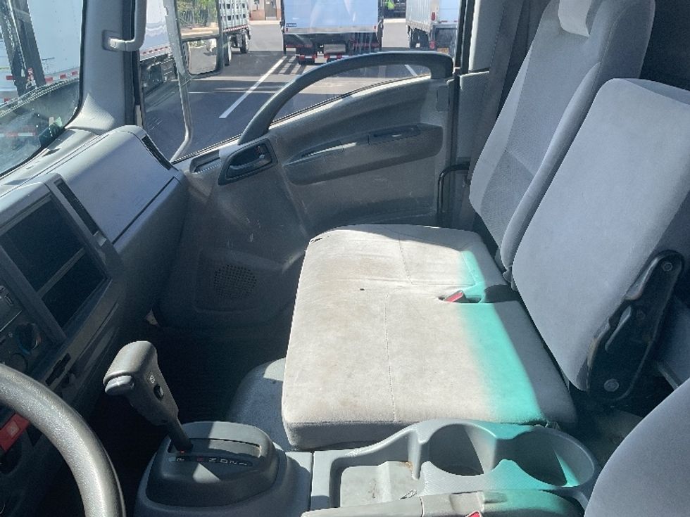 Flatbed Truck-Light and Medium Duty Trucks-Isuzu-2018-NQR-Torrance-CA-78,727\n\t\tmiles-$ 43,750 - Image 17