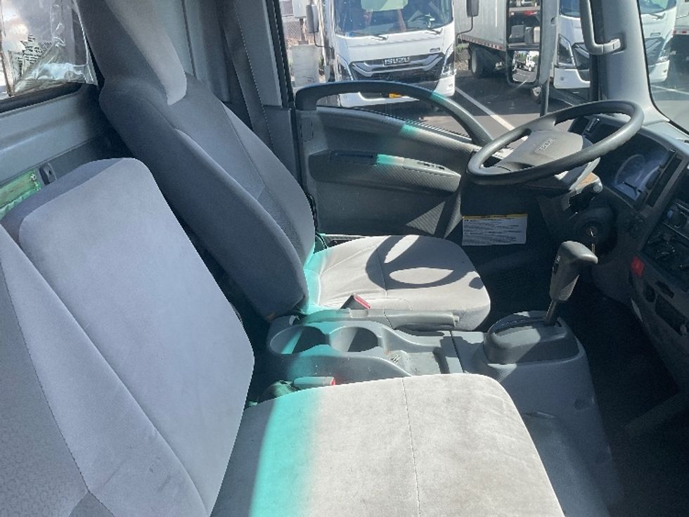 Flatbed Truck-Light and Medium Duty Trucks-Isuzu-2018-NQR-Torrance-CA-78,727\n\t\tmiles-$ 43,750 - Image 20