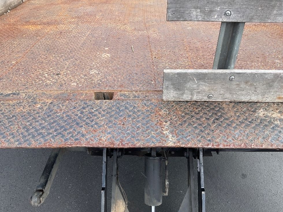 Flatbed Truck-Light and Medium Duty Trucks-Isuzu-2018-NQR-Torrance-CA-85,072\n\t\tmiles-$ 43,250 - Image 10