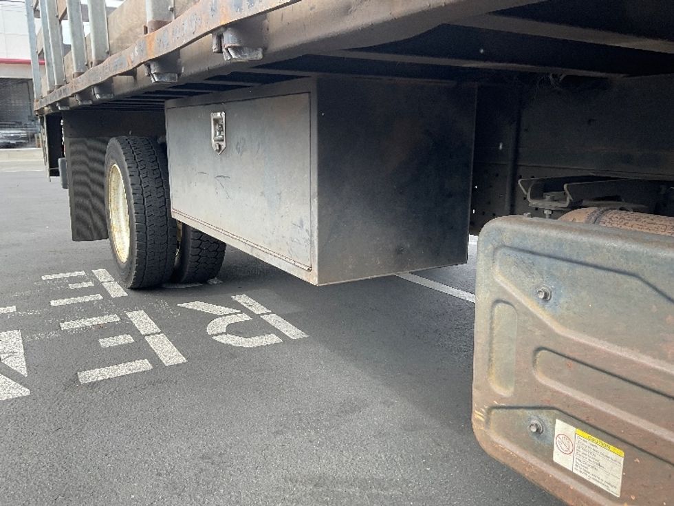 Flatbed Truck-Light and Medium Duty Trucks-Isuzu-2018-NQR-Torrance-CA-85,072\n\t\tmiles-$ 43,250 - Image 14