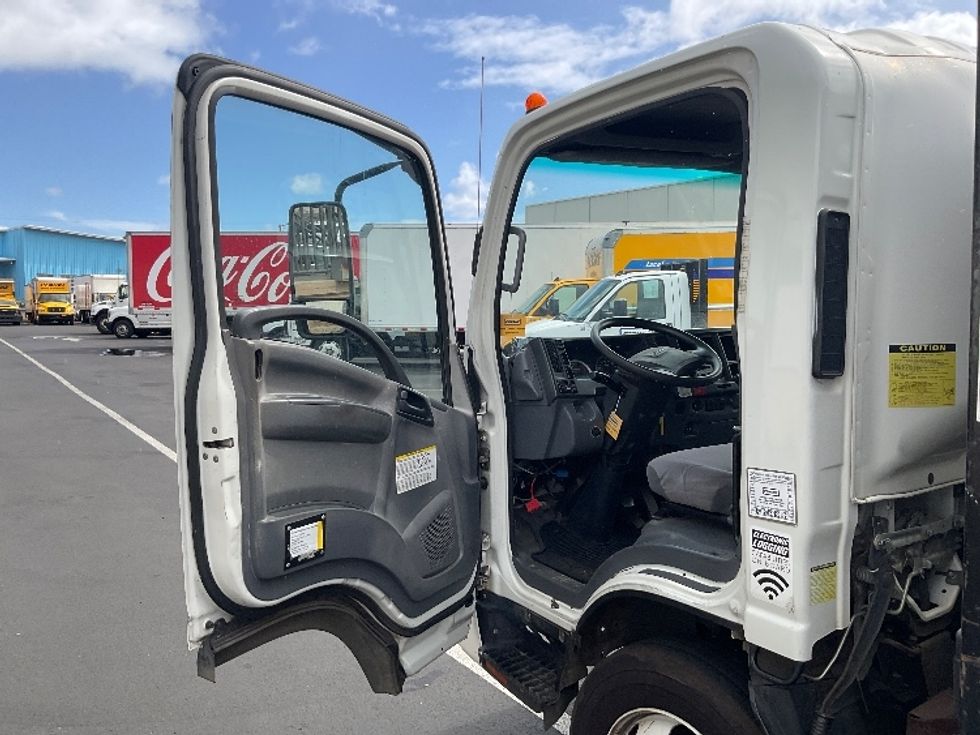 Flatbed Truck-Light and Medium Duty Trucks-Isuzu-2018-NQR-Torrance-CA-85,072\n\t\tmiles-$ 43,250 - Image 16
