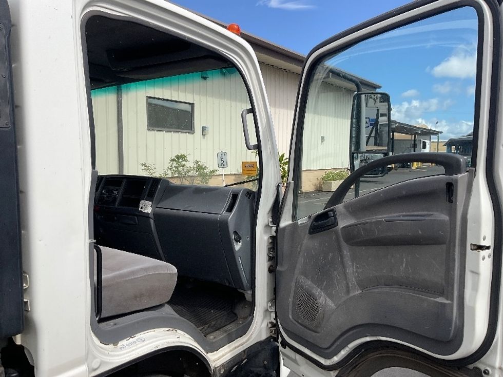 Flatbed Truck-Light and Medium Duty Trucks-Isuzu-2018-NQR-Torrance-CA-85,072\n\t\tmiles-$ 43,250 - Image 20