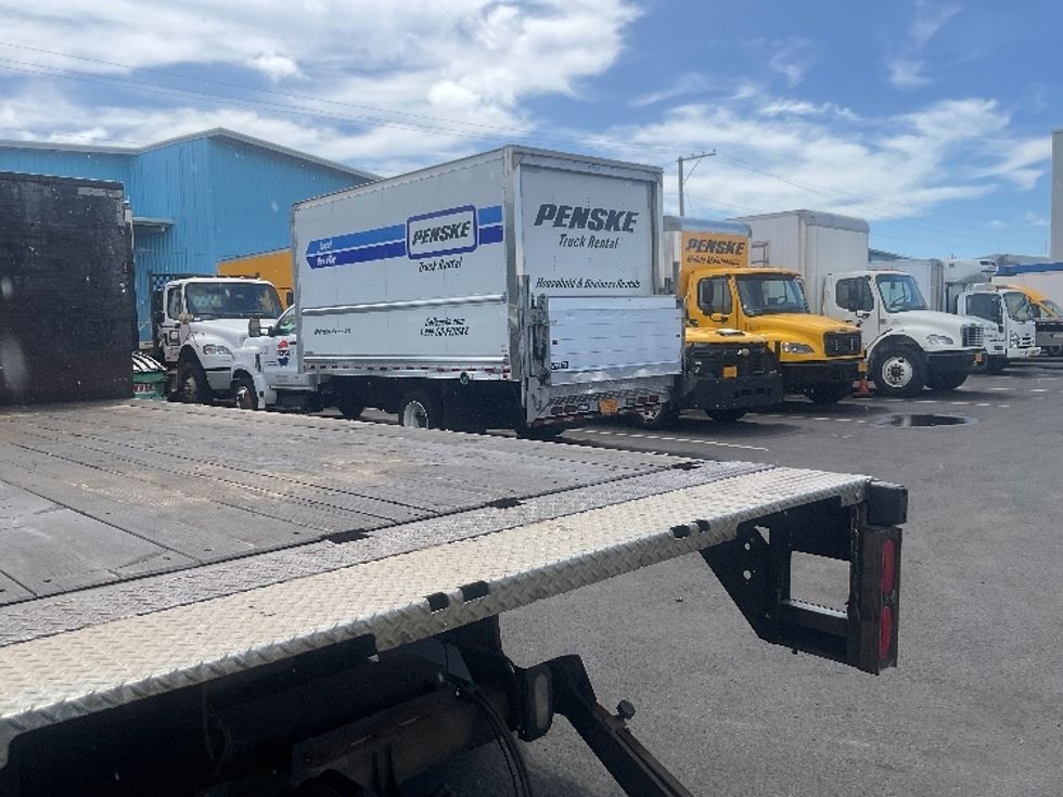 Flatbed Truck-Light and Medium Duty Trucks-Isuzu-2018-NQR-Torrance-CA-86,346\n\t\tmiles-$ 43,250 - Image 12