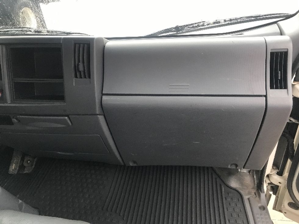 Flatbed Truck-Light and Medium Duty Trucks-Isuzu-2019-NPR-Houston-TX-183,430\n\t\tmiles-$ 14,500 - Image 20