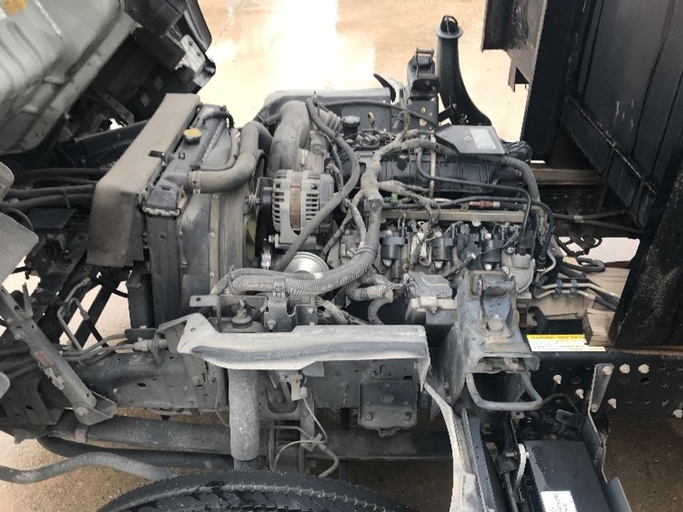 Flatbed Truck-Light and Medium Duty Trucks-Isuzu-2019-NPR-Houston-TX-183,430\n\t\tmiles-$ 14,500 - Image 23