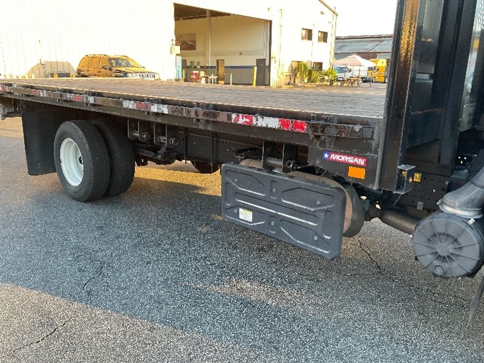 Flatbed Truck-Light and Medium Duty Trucks-Isuzu-2019-NPR-Torrance-CA-101,806\n\t\tmiles-$ 42,500 - Image 14