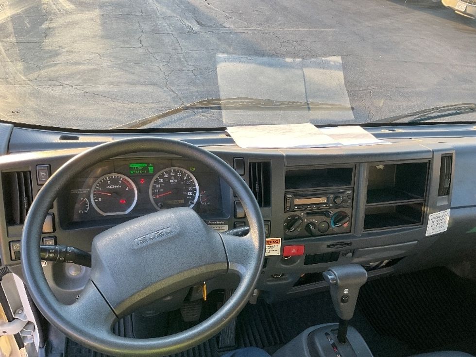 Flatbed Truck-Light and Medium Duty Trucks-Isuzu-2019-NPR-Torrance-CA-101,806\n\t\tmiles-$ 42,500 - Image 18