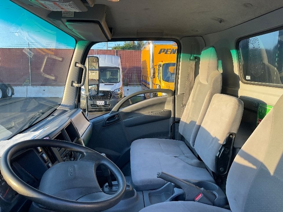 Flatbed Truck-Light and Medium Duty Trucks-Isuzu-2019-NPR-Torrance-CA-101,806\n\t\tmiles-$ 42,500 - Image 19