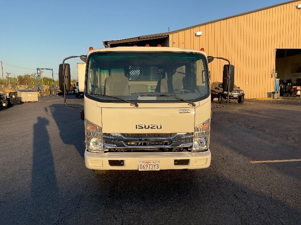 Flatbed Truck-Light and Medium Duty Trucks-Isuzu-2019-NPR-Torrance-CA-101,806\n\t\tmiles-$ 42,500 - Image 2