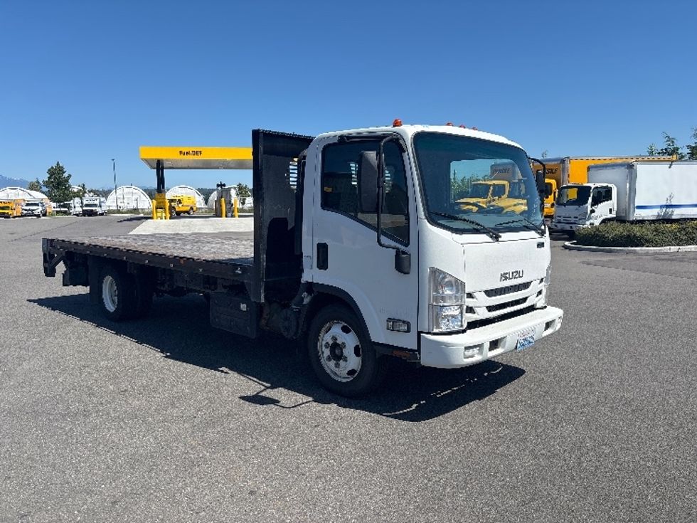 Flatbed Truck-Light and Medium Duty Trucks-Isuzu-2019-NPRXD-Everett-WA-125,684\n\t\tmiles-$ 42,000 - Image 1