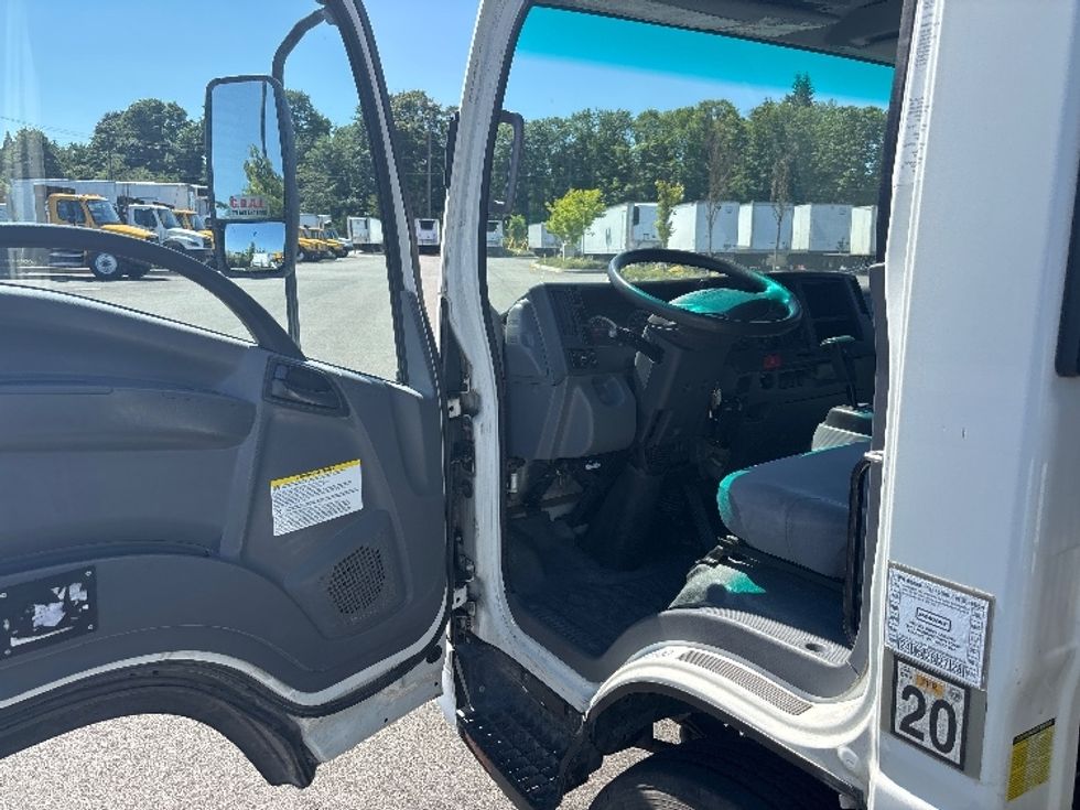 Flatbed Truck-Light and Medium Duty Trucks-Isuzu-2019-NPRXD-Everett-WA-125,684\n\t\tmiles-$ 42,000 - Image 13