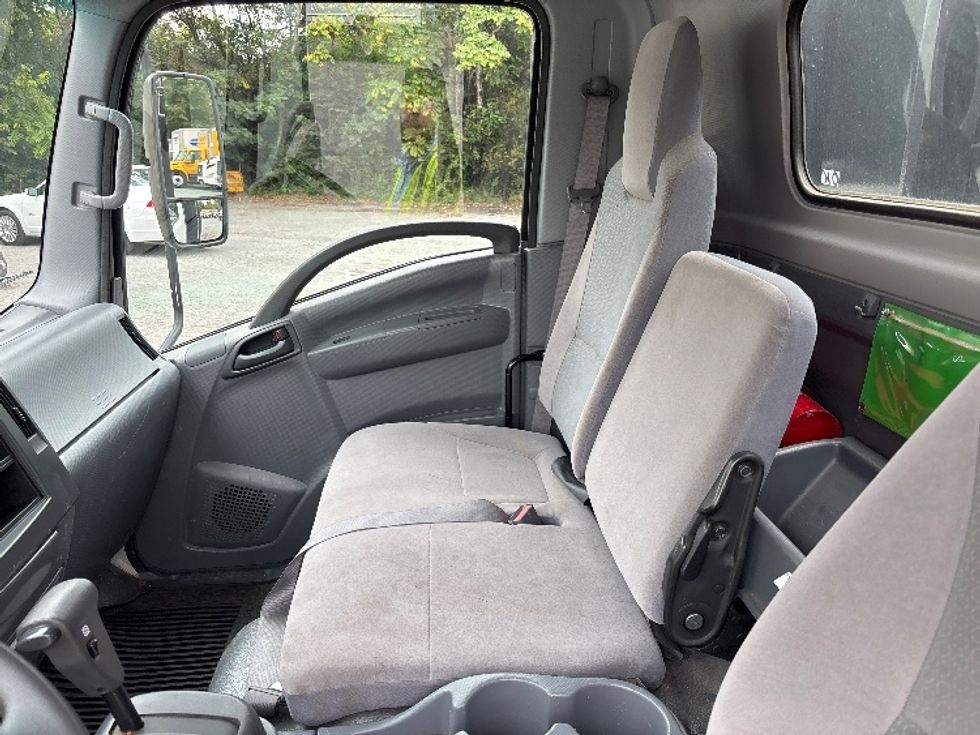 Flatbed Truck-Light and Medium Duty Trucks-Isuzu-2019-NQR-Charlottesville-VA-25,258\n\t\tmiles-$ 51,250 - Image 17