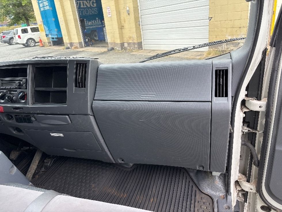 Flatbed Truck-Light and Medium Duty Trucks-Isuzu-2019-NQR-Charlottesville-VA-25,258\n\t\tmiles-$ 51,250 - Image 19
