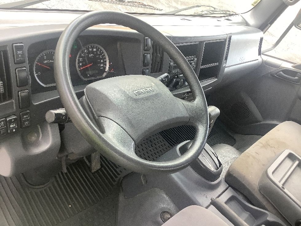 Flatbed Truck-Light and Medium Duty Trucks-Isuzu-2019-NQR-Jacksonville-FL-106,766\n\t\tmiles-$ 42,500 - Image 17
