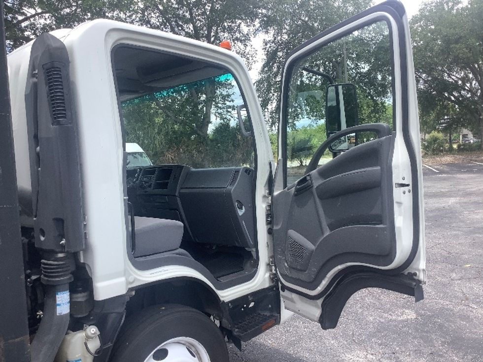 Flatbed Truck-Light and Medium Duty Trucks-Isuzu-2019-NQR-Jacksonville-FL-106,766\n\t\tmiles-$ 42,500 - Image 20