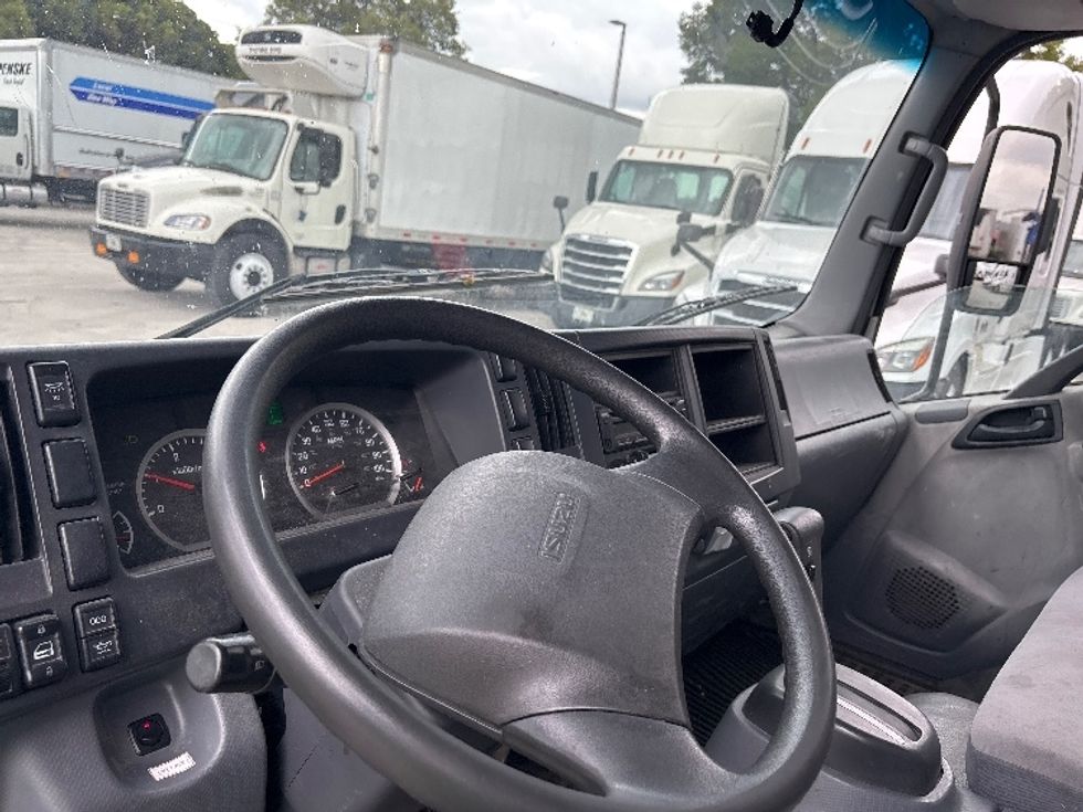 Flatbed Truck-Light and Medium Duty Trucks-Isuzu-2019-NQR-Medley-FL-152,913\n\t\tmiles-$ 37,250 - Image 14