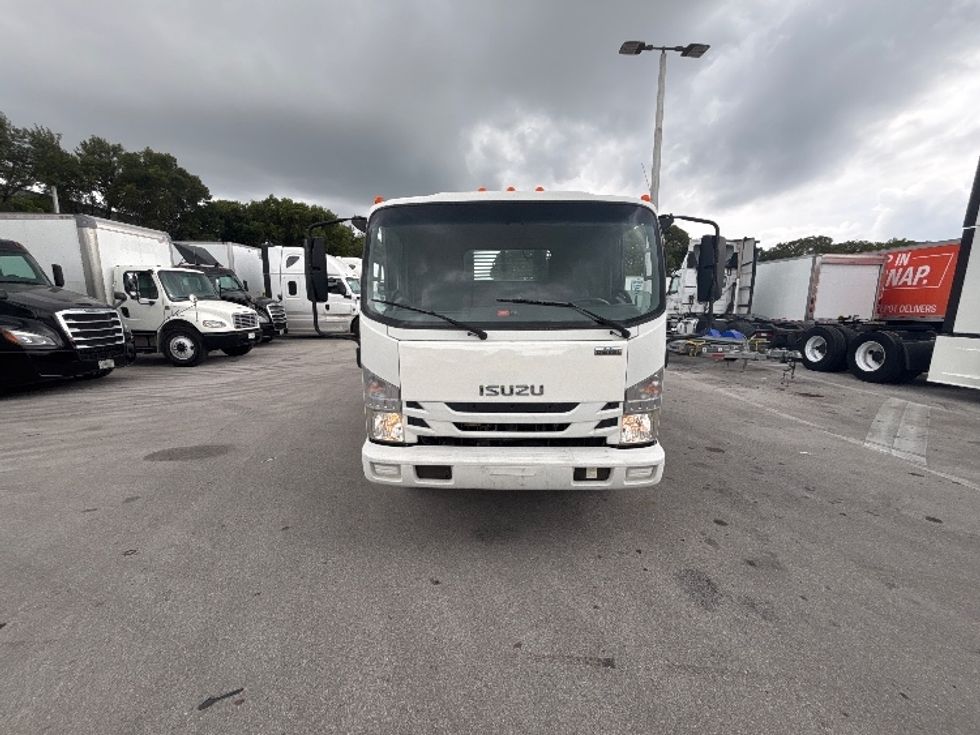 Flatbed Truck-Light and Medium Duty Trucks-Isuzu-2019-NQR-Medley-FL-152,913\n\t\tmiles-$ 37,250 - Image 2