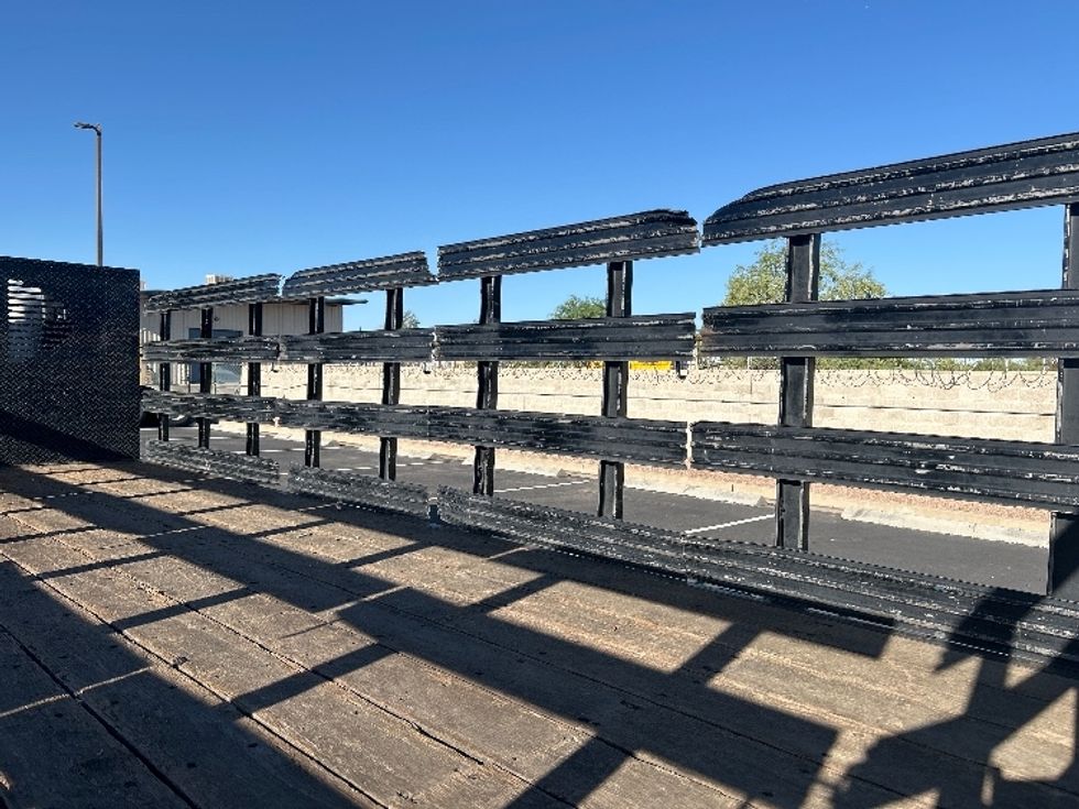Flatbed Truck-Light and Medium Duty Trucks-Isuzu-2019-NQR-Phoenix-AZ-142,082\n\t\tmiles-$ 41,750 - Image 11