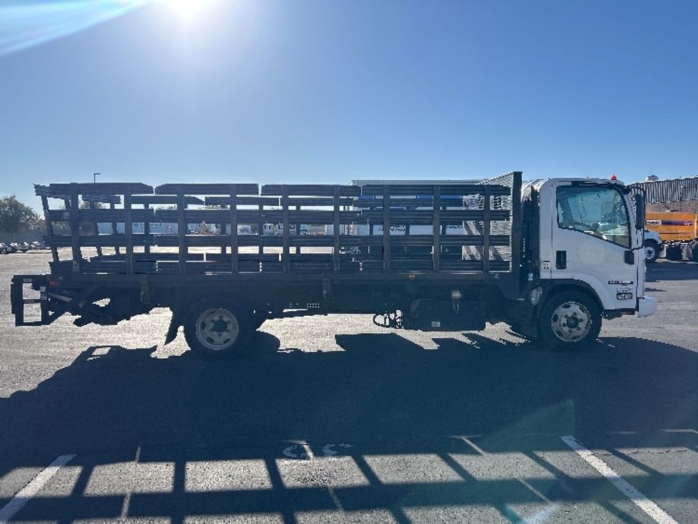 Flatbed Truck-Light and Medium Duty Trucks-Isuzu-2019-NQR-Phoenix-AZ-142,082\n\t\tmiles-$ 41,750 - Image 14