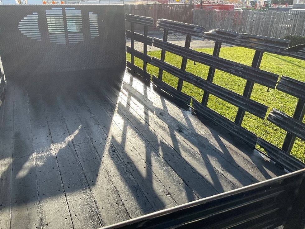 Flatbed Truck-Light and Medium Duty Trucks-Isuzu-2019-NQR-West Sacramento-CA-74,569\n\t\tmiles-$ 46,750 - Image 11