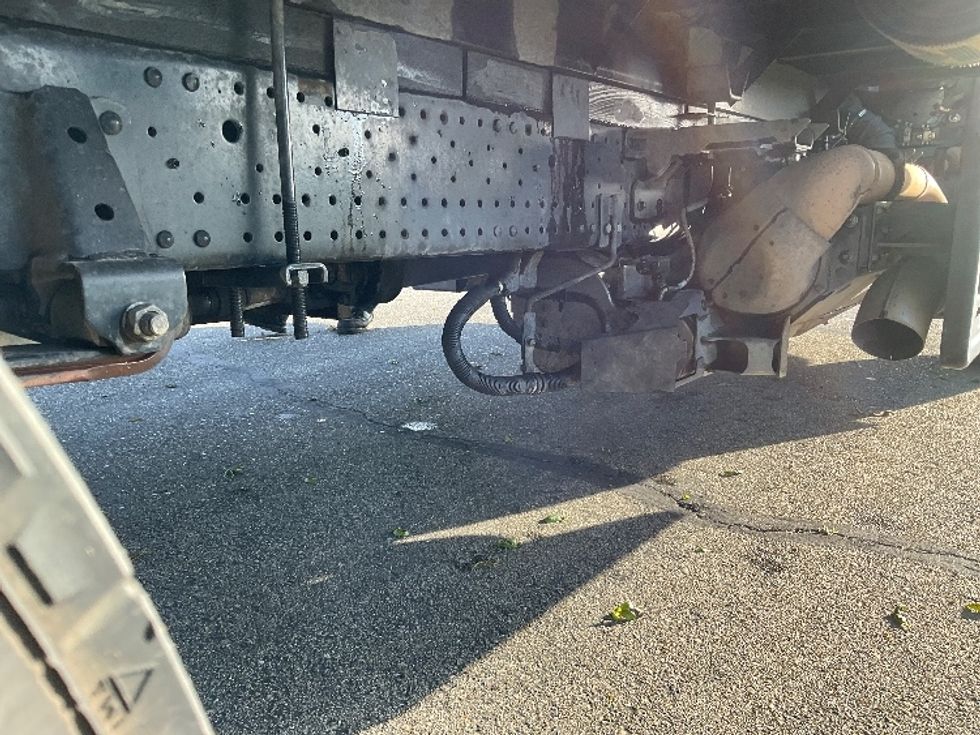 Flatbed Truck-Light and Medium Duty Trucks-Isuzu-2019-NQR-West Sacramento-CA-74,569\n\t\tmiles-$ 46,750 - Image 13