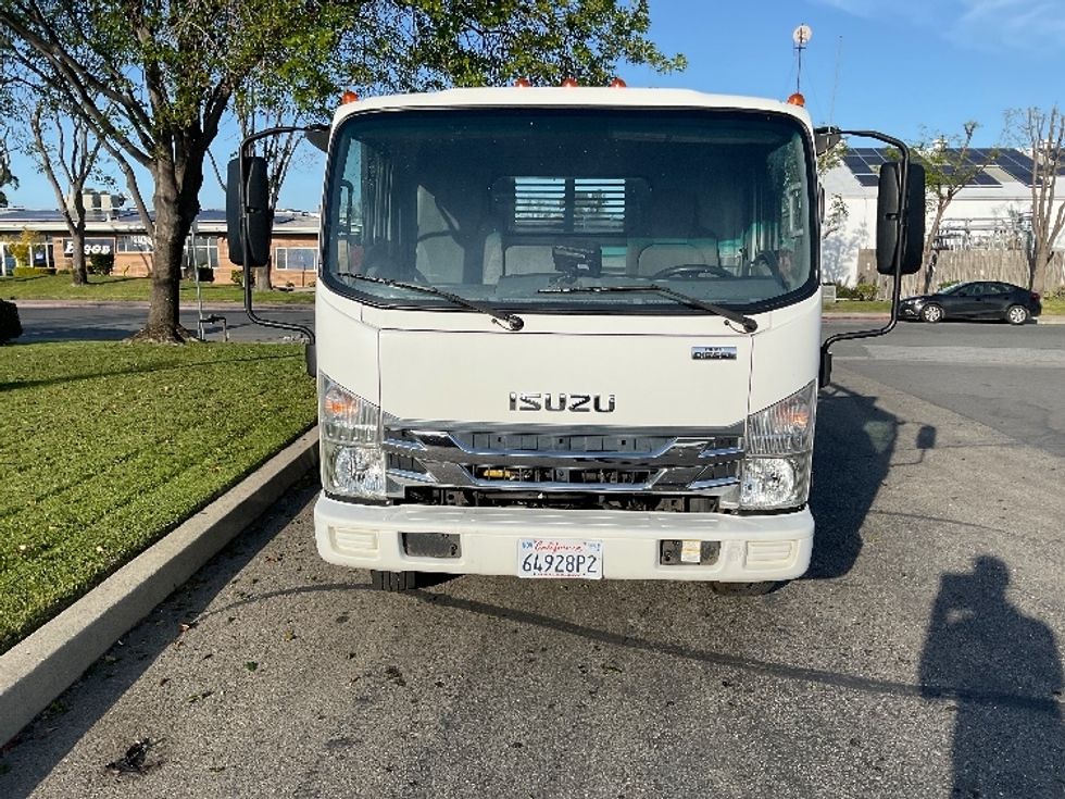 Flatbed Truck-Light and Medium Duty Trucks-Isuzu-2019-NQR-West Sacramento-CA-74,569\n\t\tmiles-$ 46,750 - Image 2