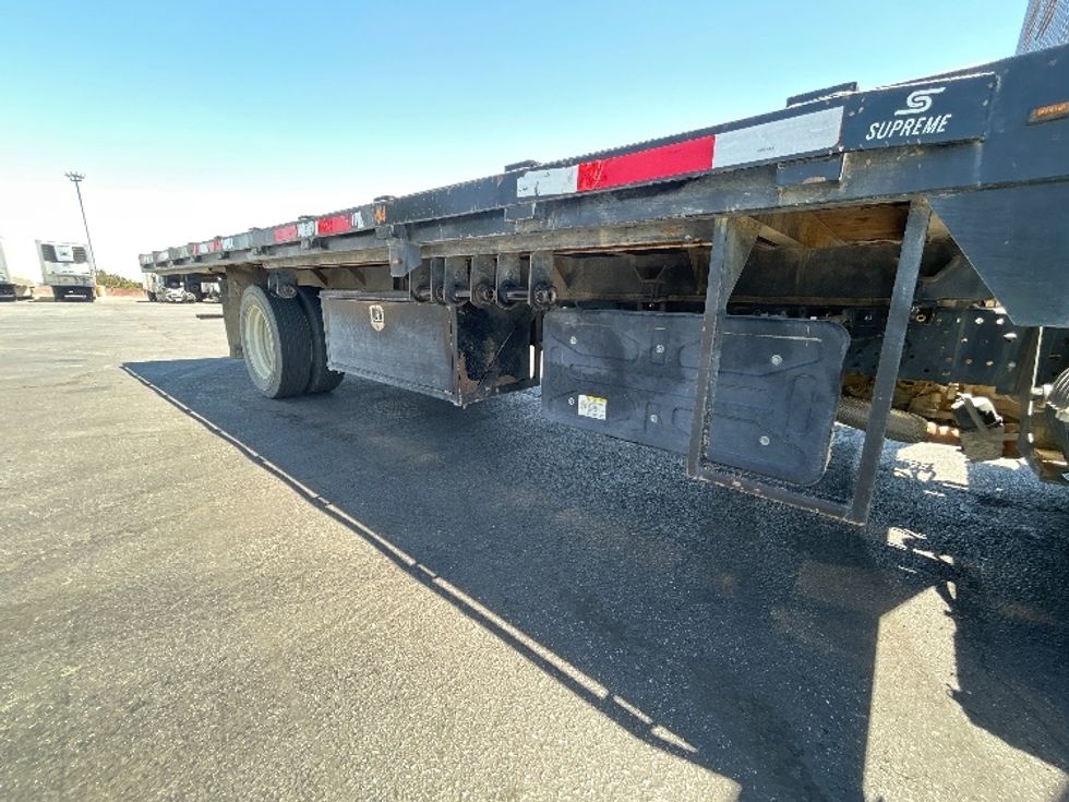 Flatbed Truck-Light and Medium Duty Trucks-Isuzu-2019-NRR-Fresno-CA-111,304\n\t\tmiles-$ 45,000 - Image 10