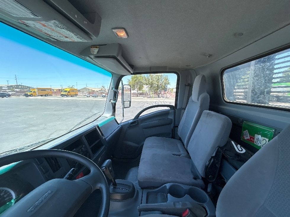 Flatbed Truck-Light and Medium Duty Trucks-Isuzu-2019-NRR-Fresno-CA-111,304\n\t\tmiles-$ 45,000 - Image 15