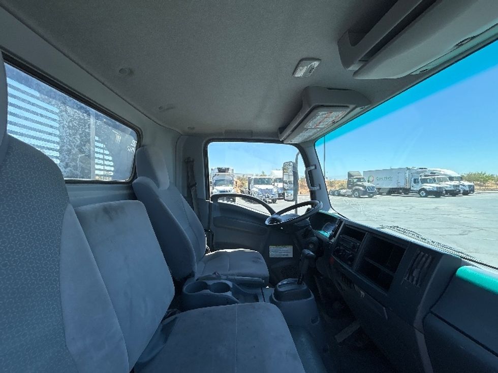 Flatbed Truck-Light and Medium Duty Trucks-Isuzu-2019-NRR-Fresno-CA-111,304\n\t\tmiles-$ 45,000 - Image 18