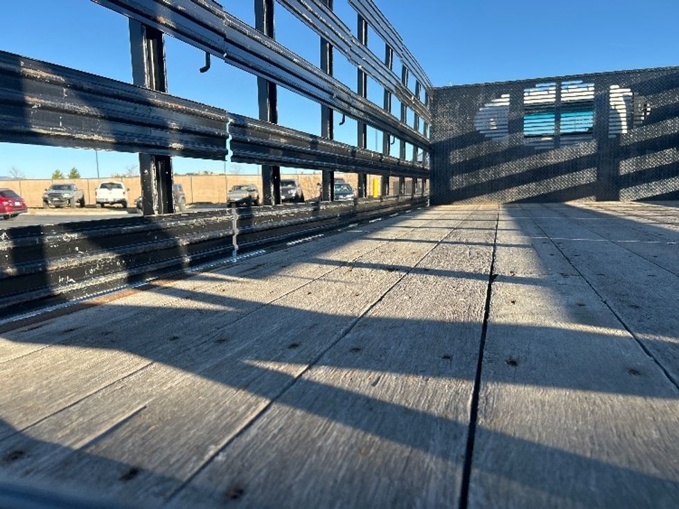 Flatbed Truck-Light and Medium Duty Trucks-Isuzu-2019-NRR-Greeley-CO-86,593\n\t\tmiles-$ 46,500 - Image 11